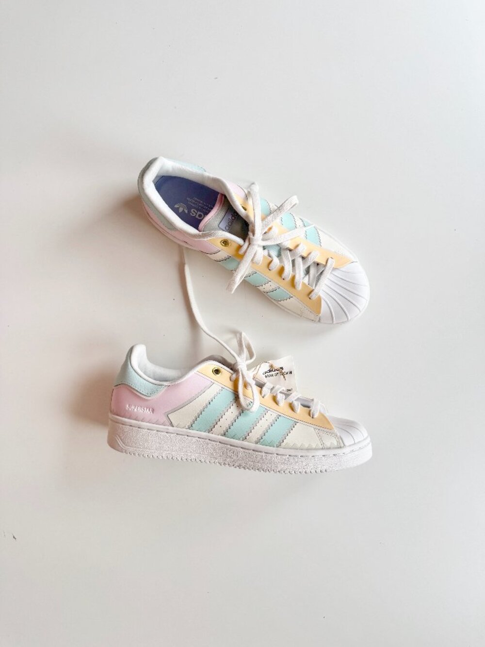 NWT ADIDAS Superstar OT Tech White Mint Pink Leather Low Top Sneakers, Size 9